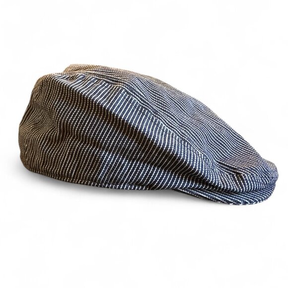 The Levi’s Denim Striped Newsboy Cap is a vintage style hat made from 100% cotto - Picture 2 of 15